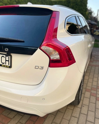 Volvo V60 cena 55000 przebieg: 192462, rok produkcji 2016 z Warszawa małe 172